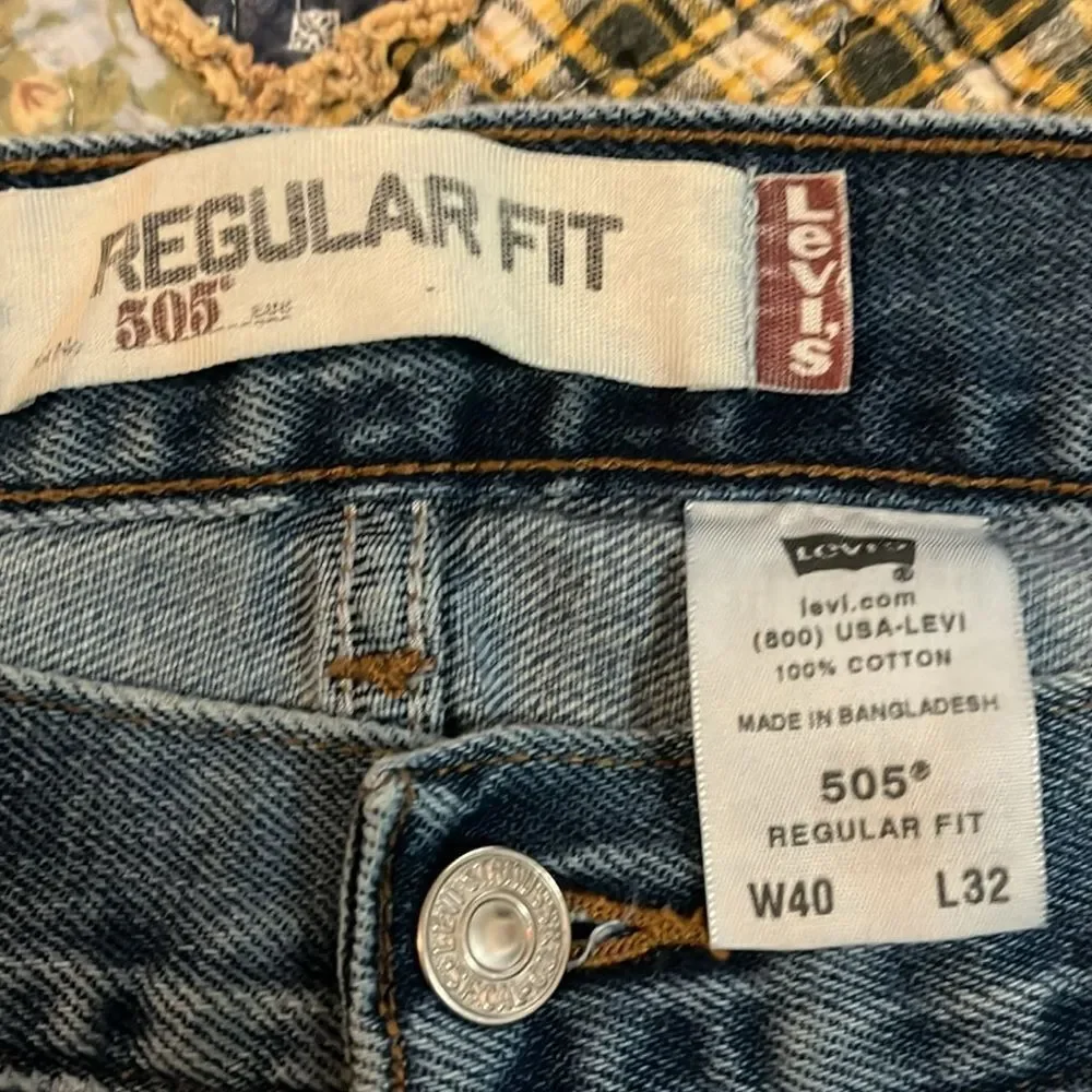 Levi’s regular fit 505